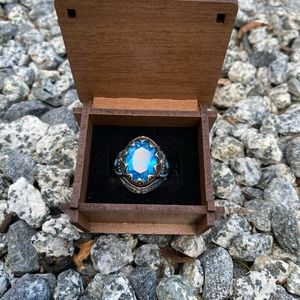 Sterling silver and topaz mens ring, size 8